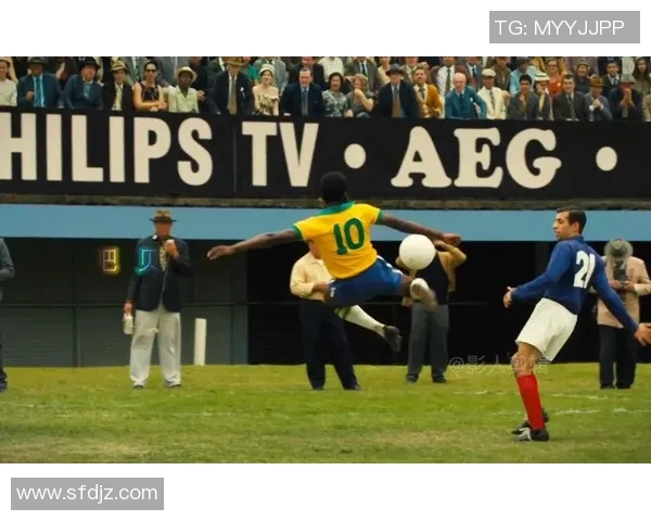 足球传奇贝利精彩进球回顾展现无与伦比的足球天赋与激情 足球传奇贝利精彩进球回顾展现无与伦比的足球天赋与激情