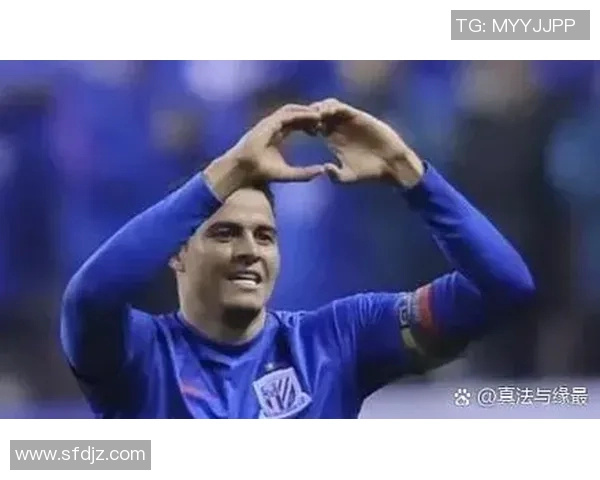 足球明星失恋后的心碎瞬间高清图片分享与情感故事揭秘 足球明星失恋后的心碎瞬间高清图片分享与情感故事揭秘