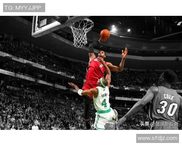 足球明星能否在篮球场上展现扣篮技巧的精彩对决 足球明星能否在篮球场上展现扣篮技巧的精彩对决